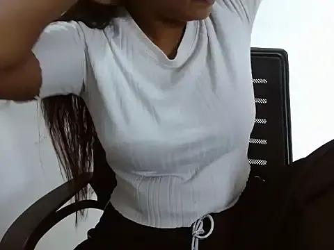 Sweety_Live from StripChat is Freechat