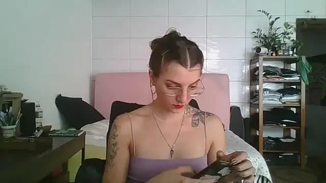 SweetyBabyDemon from StripChat