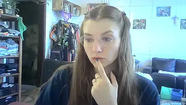 SweetyBabyDemon from StripChat