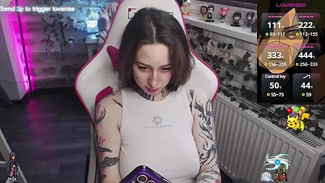 SweetyBerryX from StripChat