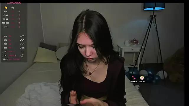 SweetyDeviliya from StripChat