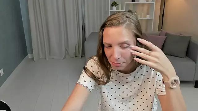 SweetyLadyMaya from StripChat is Freechat