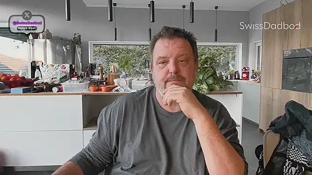 SwissDadbod on StripChat 