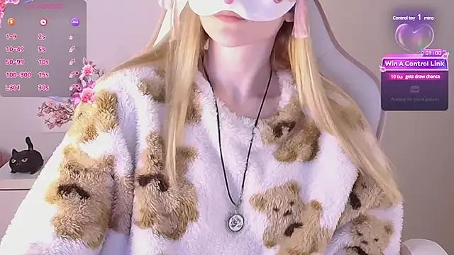 Try our streaming cams variety and talk on a personal level with our adorable girls streamers, showing off their bountiful shapes and dildos.