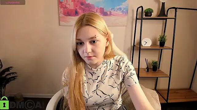 Sylvia_Ortiz from StripChat