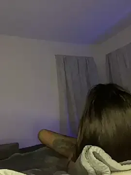 Synne from StripChat