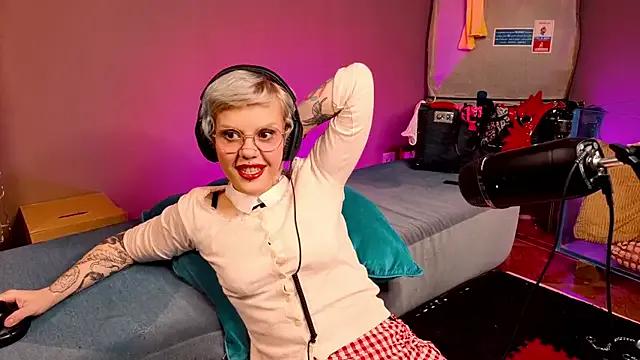 Try our streaming cams variety and talk on a personal level with our adorable girls streamers, showing off their bountiful shapes and dildos.