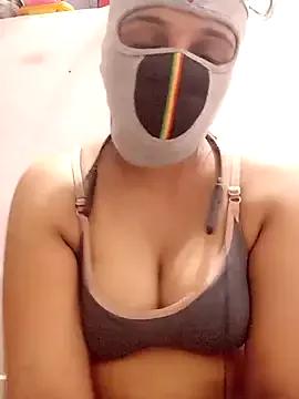 Taitanic143 from StripChat