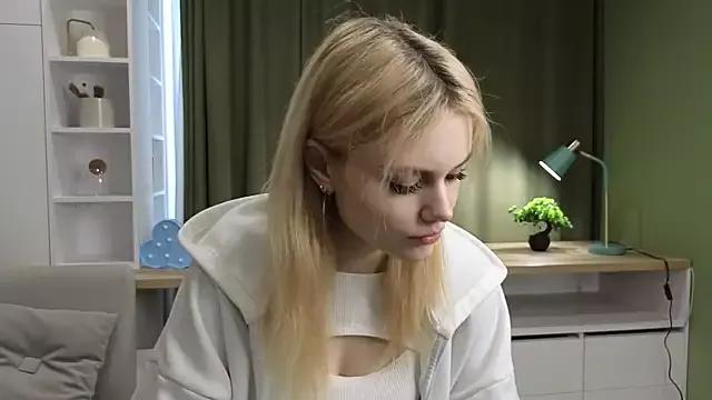 TaiteBach from StripChat