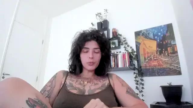 Try our streaming cams variety and talk on a personal level with our adorable girls streamers, showing off their bountiful shapes and dildos.