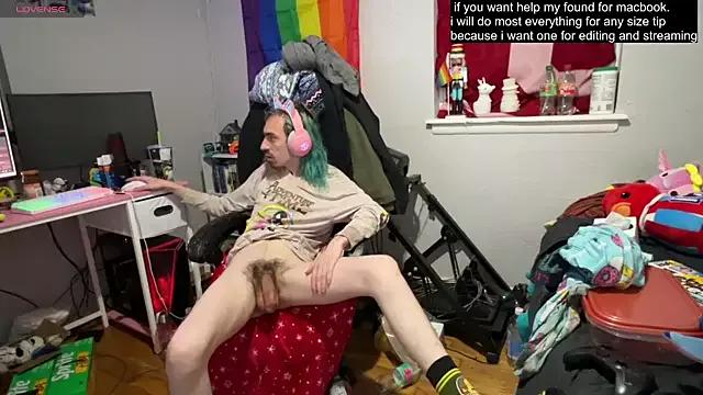 tallnerdyguy from StripChat