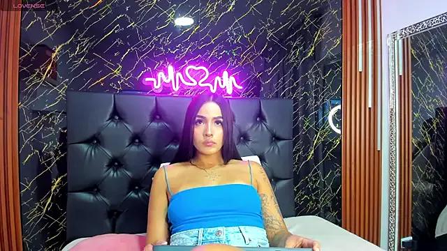Tamara-evans from StripChat is Freechat