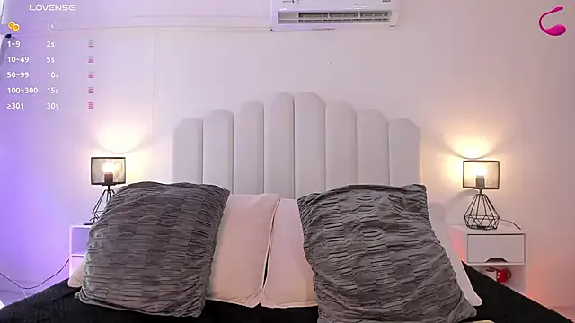 tamara_kisses from StripChat is Freechat