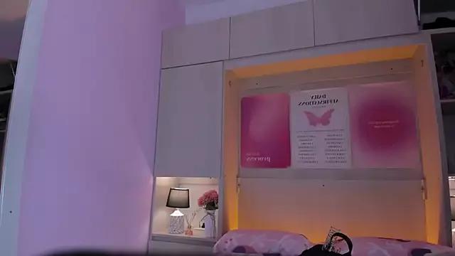 Try our streaming cams variety and talk on a personal level with our adorable girls streamers, showing off their bountiful shapes and dildos.