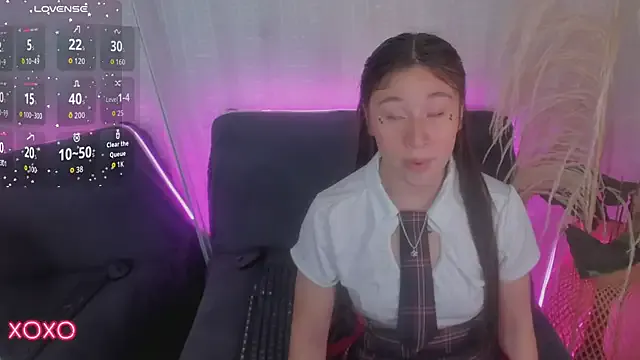 TamaraKarter from StripChat is Freechat