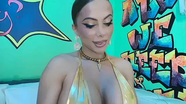 TamaraSavage from StripChat