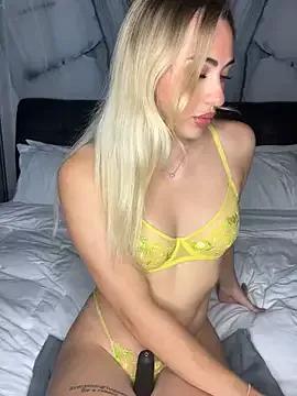 Try our streaming cams variety and talk on a personal level with our adorable girls streamers, showing off their bountiful shapes and dildos.
