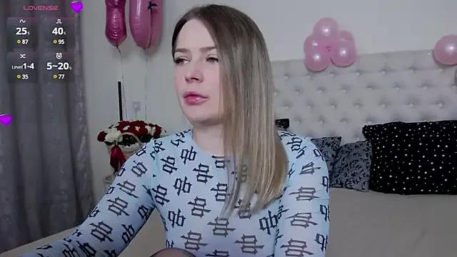 Try our streaming cams variety and talk on a personal level with our adorable girls streamers, showing off their bountiful shapes and dildos.