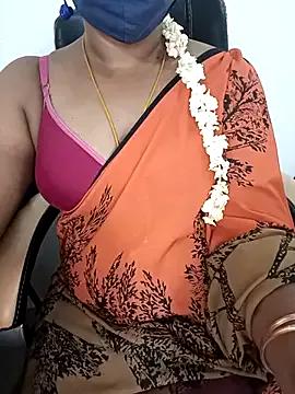 Tamil-hotwife from StripChat is Freechat