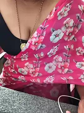 Tamil-rami from StripChat is Freechat