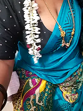 Tamil_Ammani from StripChat is Freechat