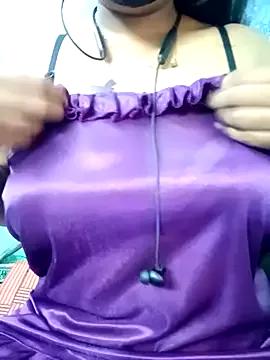 tamil_Vennila from StripChat is Freechat