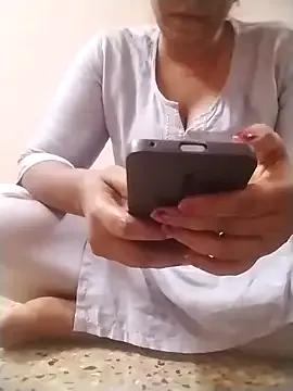 Tamilpriyanka75 from StripChat is Freechat