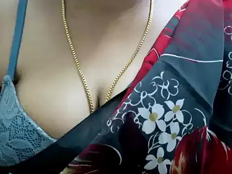 tamilqueenbaby from StripChat is Freechat