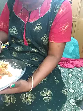 Tamilselviroja- from StripChat is Freechat