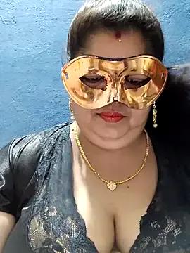 tamilthanushri from StripChat is Freechat