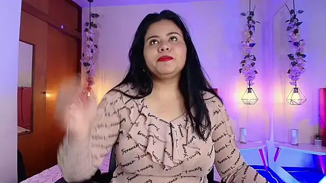 TaniaGold_ from StripChat is Freechat
