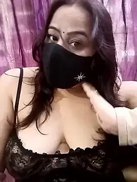 Tanisha-2025 from StripChat is Freechat