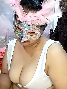 Tanisha-Chy from StripChat is Freechat