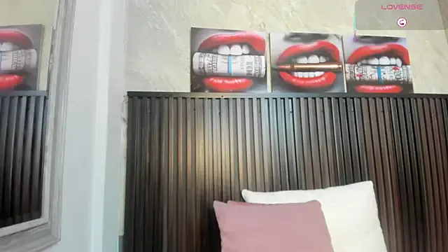 Try our streaming cams variety and talk on a personal level with our adorable girls streamers, showing off their bountiful shapes and dildos.