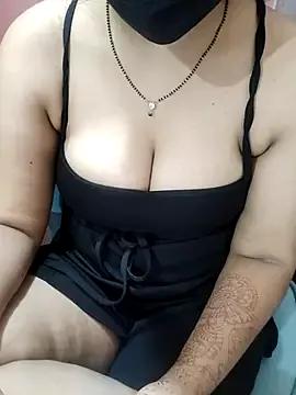 Tara_Golz from StripChat