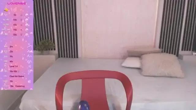 TaraConnerr from StripChat