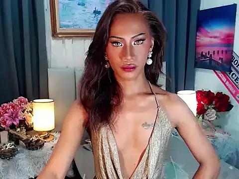 Tarah_Ebony from StripChat is Freechat