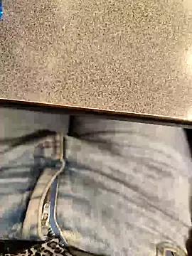 TaraWild from StripChat is Freechat