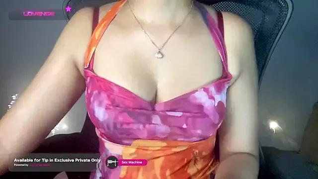 Try our streaming cams variety and talk on a personal level with our adorable girls streamers, showing off their bountiful shapes and dildos.
