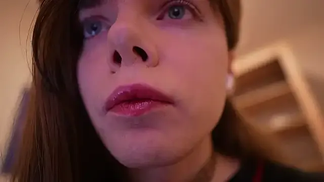 tasty_stranger_aishe on StripChat 