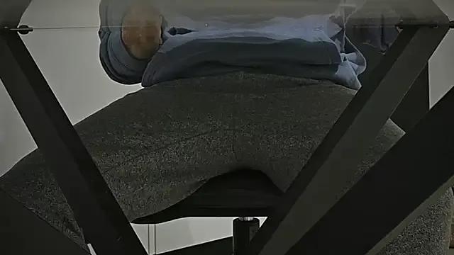tastyme25 from StripChat