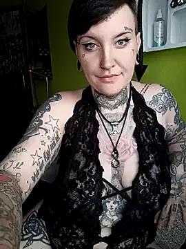 TatooShieldmaid94 from StripChat