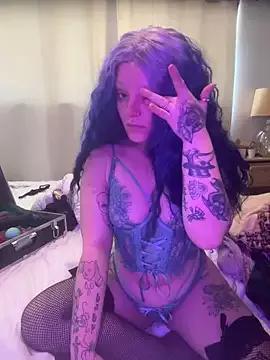 tatted-bitty from StripChat