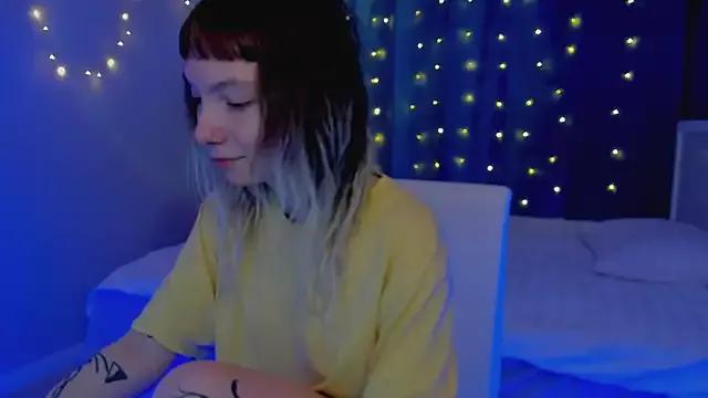 tattoo_art_baby from StripChat