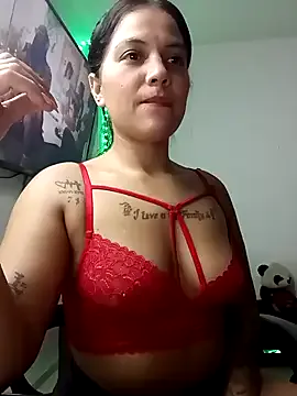 TattyHot95 from StripChat