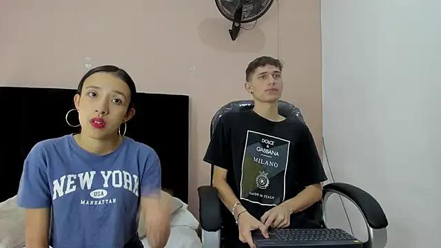 Taylor_and_exidt from StripChat is Freechat