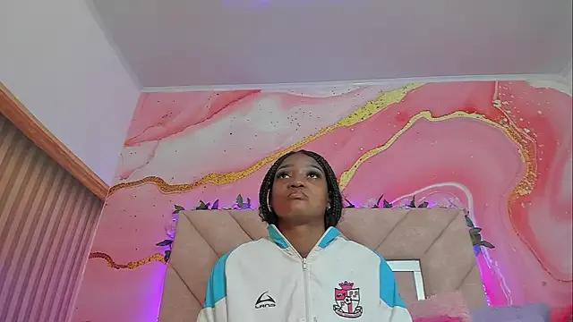 Taylor_oriana_ from StripChat is Freechat