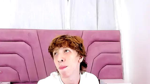 taylorleexx from StripChat is Freechat