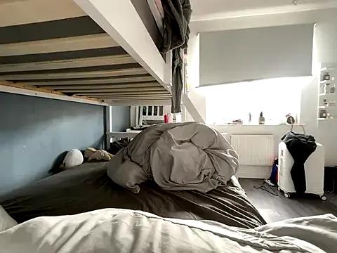 Teasing_teen from StripChat is Freechat