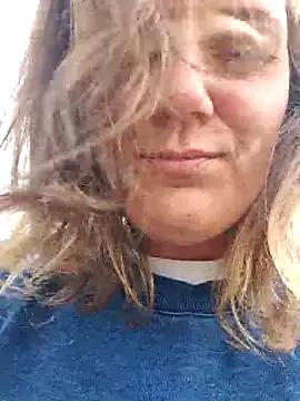 Teazequeen from StripChat is Freechat